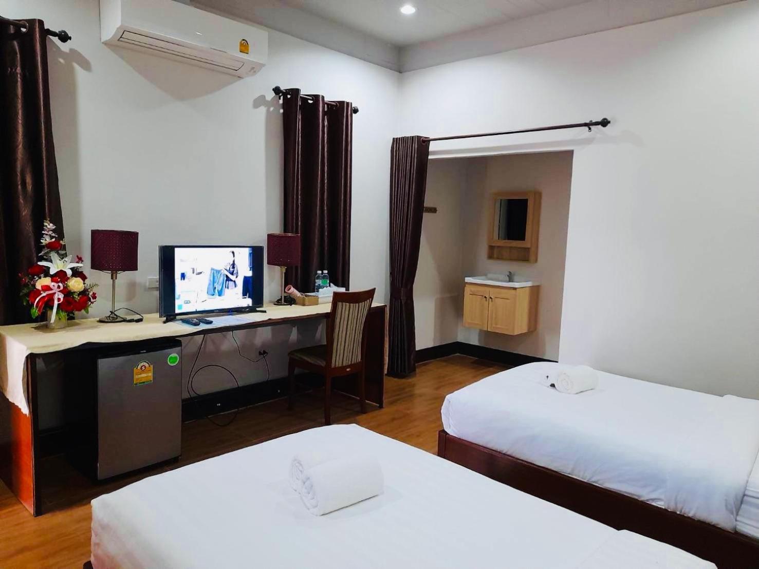 Punyin Hotel Inthanon -ปั้นหยิ่น โฮเทล Chom Thong Bagian luar foto