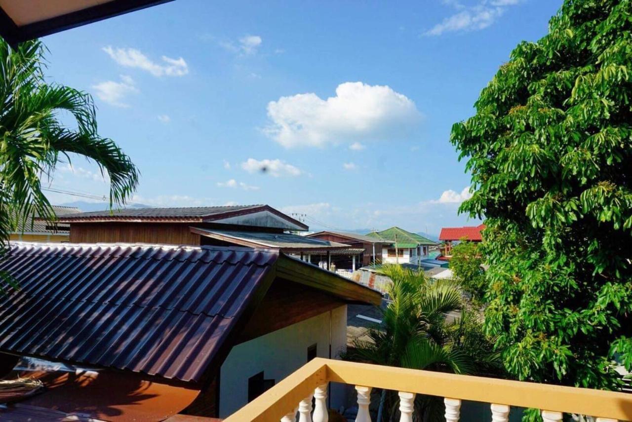 Punyin Hotel Inthanon -ปั้นหยิ่น โฮเทล Chom Thong Bagian luar foto