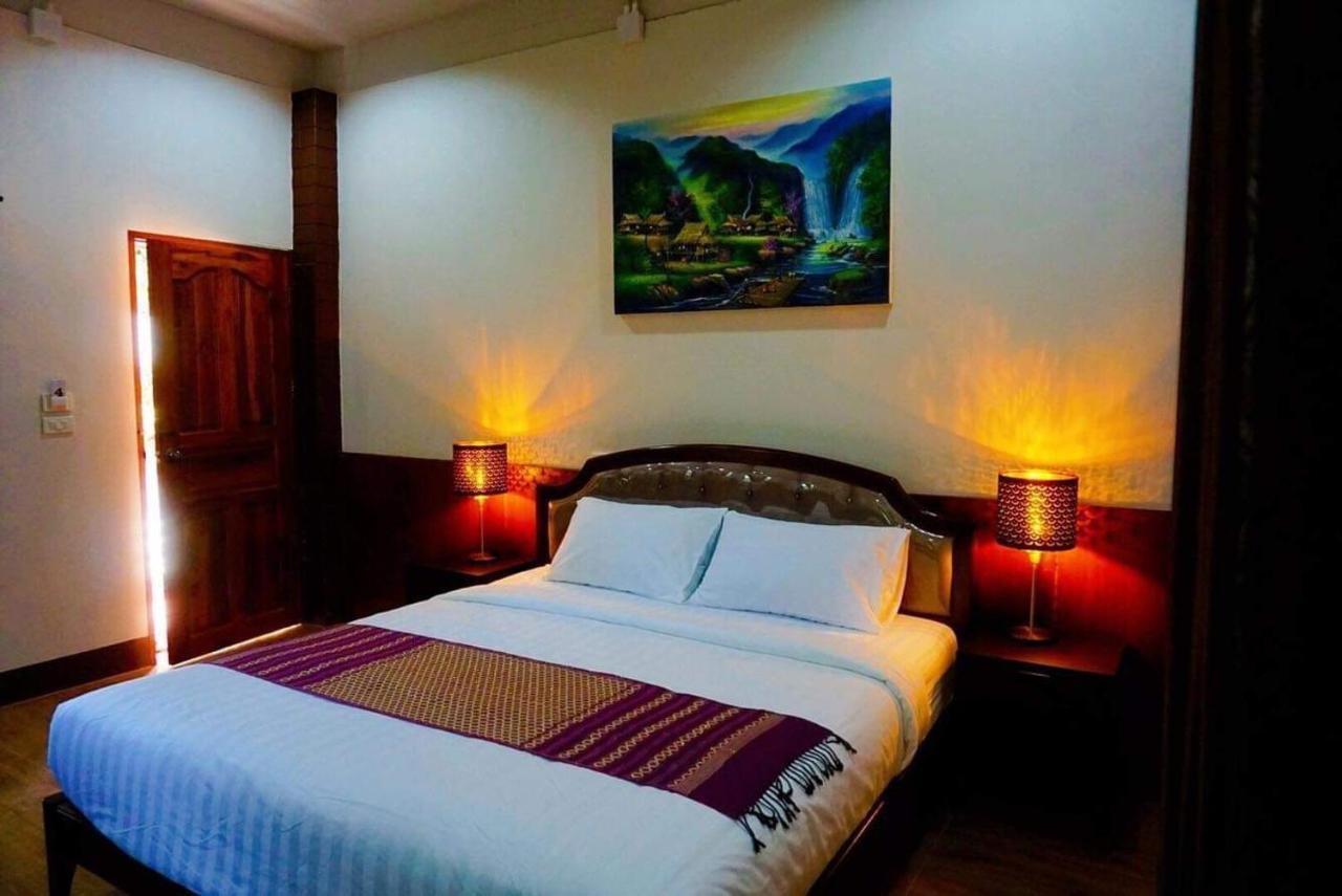 Punyin Hotel Inthanon -ปั้นหยิ่น โฮเทล Chom Thong Bagian luar foto