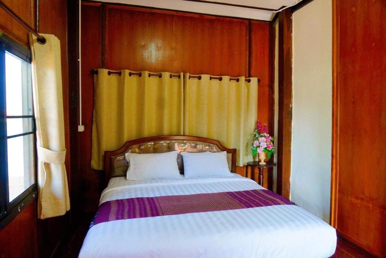 Punyin Hotel Inthanon -ปั้นหยิ่น โฮเทล Chom Thong Bagian luar foto